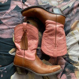 Womens Ariat Cowboy Boots with Tassels